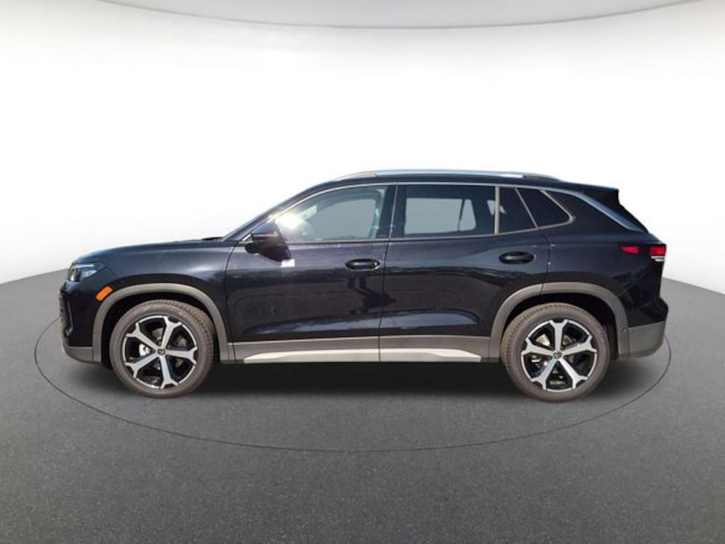 New 2026 Volkswagen Tiguan SE SUV