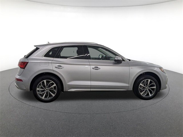 2022 Audi Q5 45 S line Premium photo 4