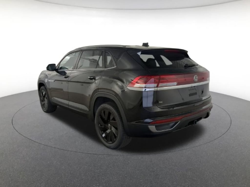 New 2026 Volkswagen Atlas Cross Sport SE w/Technology SUV