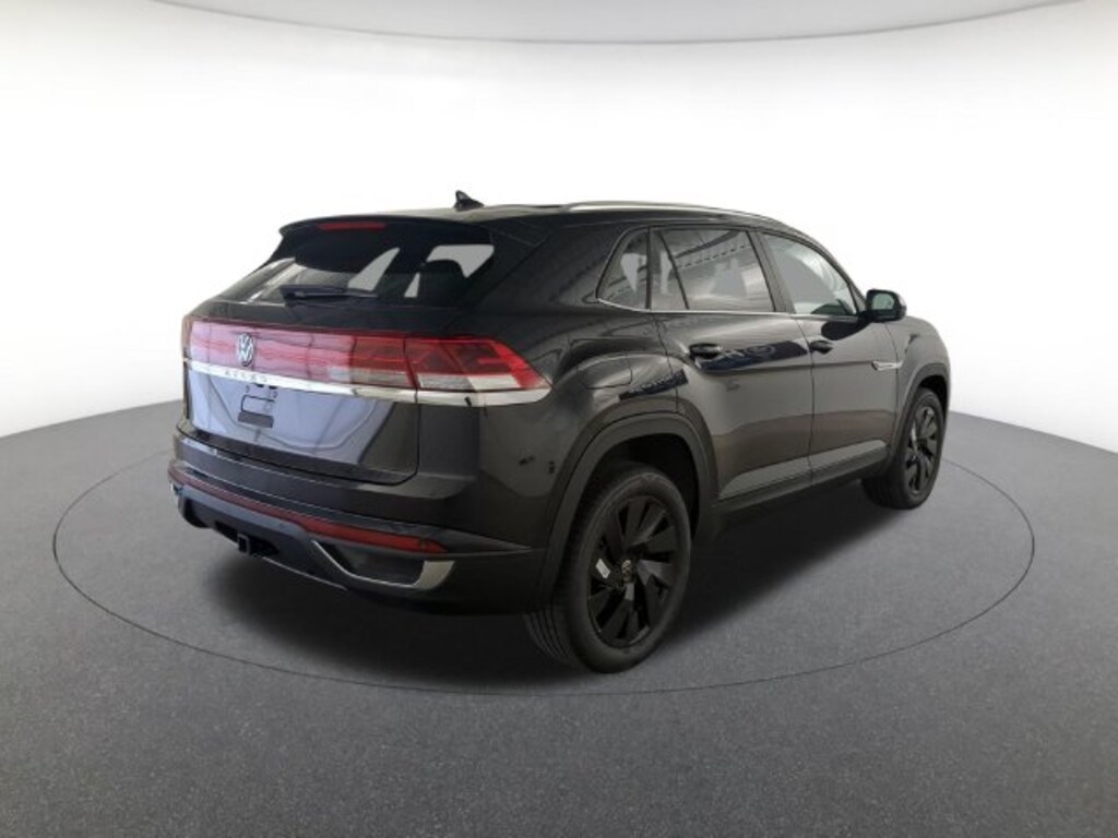 New 2026 Volkswagen Atlas Cross Sport SE w/Technology SUV