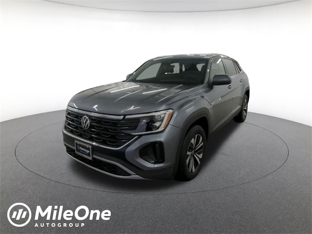 2025 Volkswagen Atlas Cross Sport SE's photo