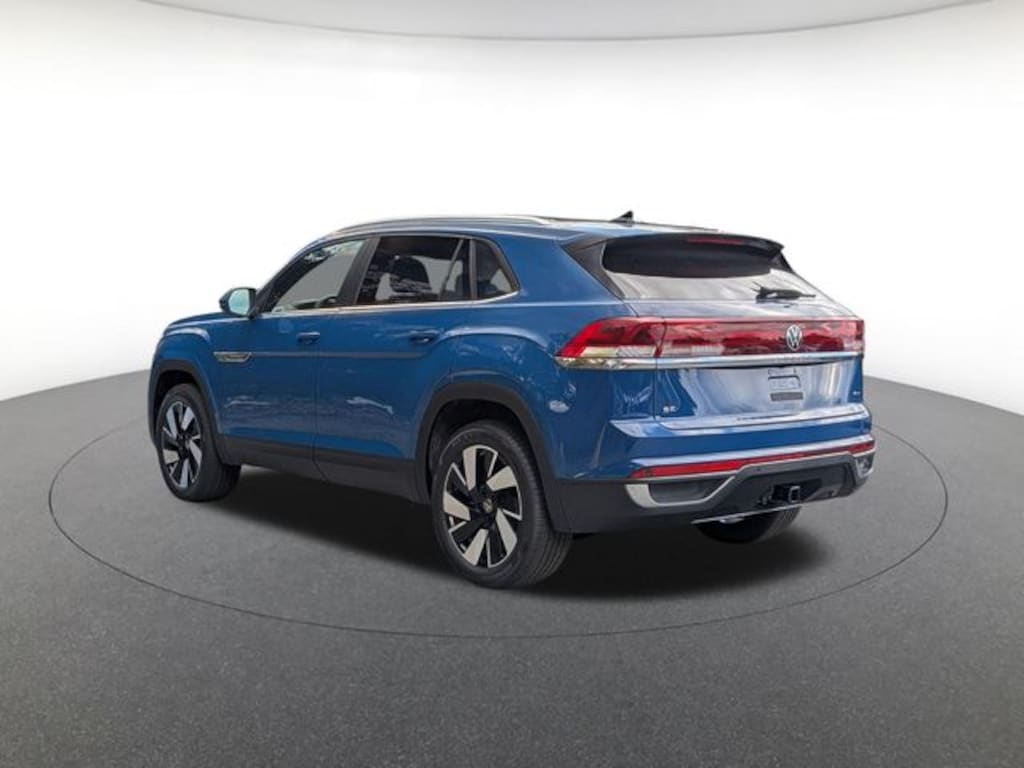 New 2026 Volkswagen Atlas Cross Sport 2.0T SE w/Technology SUV