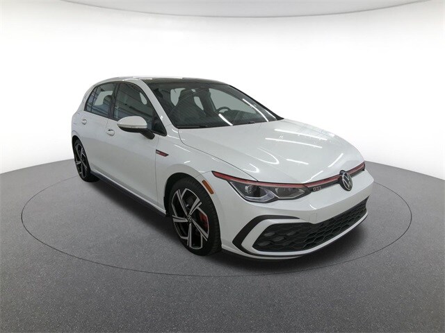 2024 Volkswagen Golf GTI SE photo 3