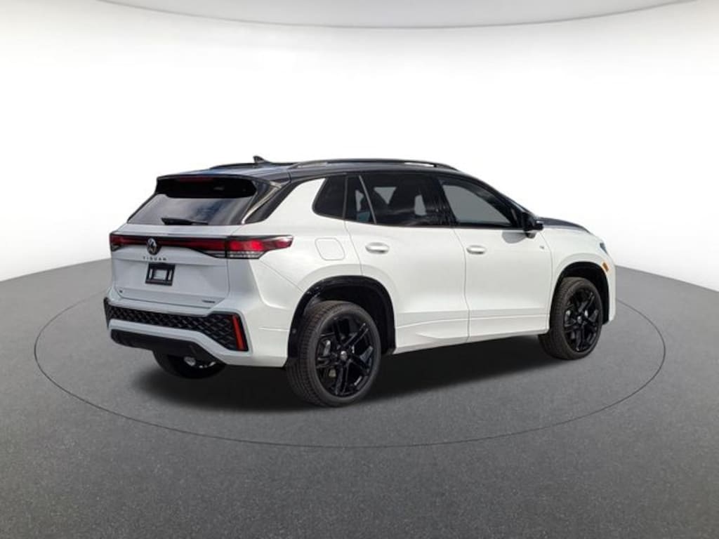 New 2026 Volkswagen Tiguan 2.0T SE R-Line Black SUV