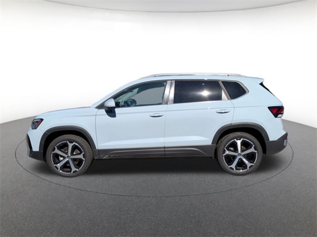 New 2025 Volkswagen Taos 1.5T SEL SUV