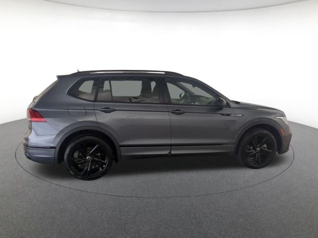 Used 2024 Volkswagen Tiguan 2.0T SE R-Line Black SUV