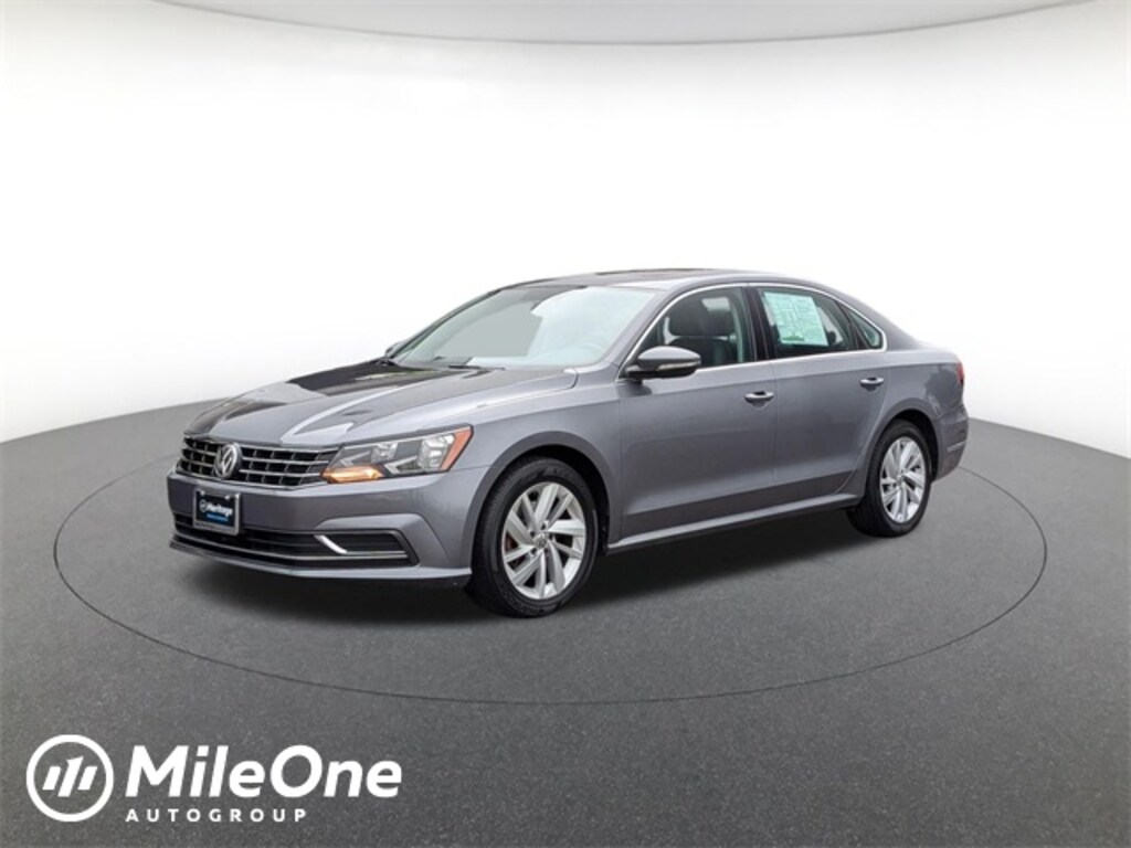 Used 2018 Volkswagen Passat 2.0T SE Sedan