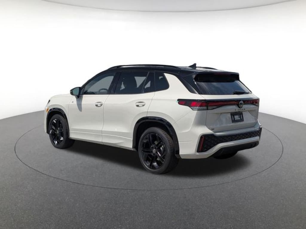 New 2026 Volkswagen Tiguan 2.0T SE R-Line Black SUV