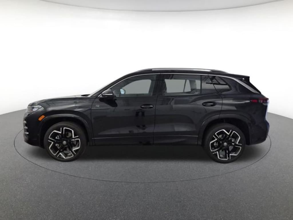 New 2026 Volkswagen Tiguan SEL R-Line Turbo SUV
