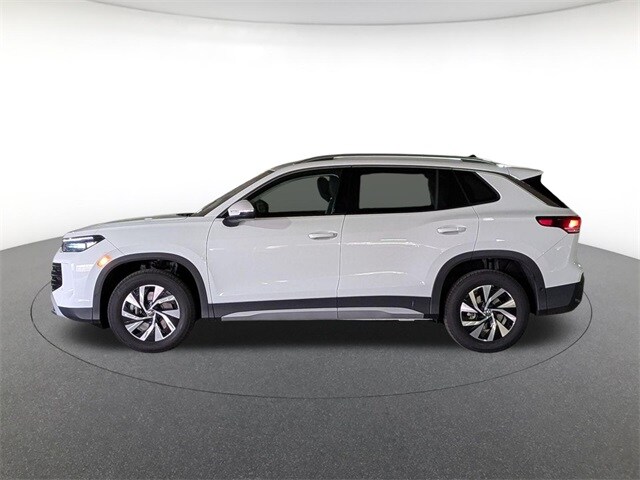 2026 Volkswagen Tiguan S photo 2