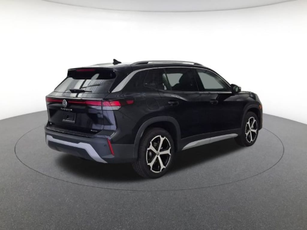 New 2026 Volkswagen Tiguan SE SUV
