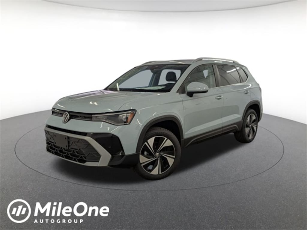 New 2025 Volkswagen Taos 1.5T SE SUV