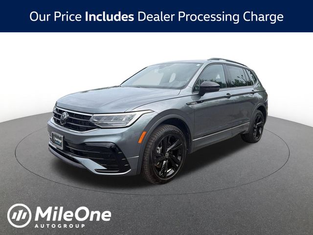 2024 Volkswagen Tiguan 2.0T SE R-Line Black 4Motion's photo