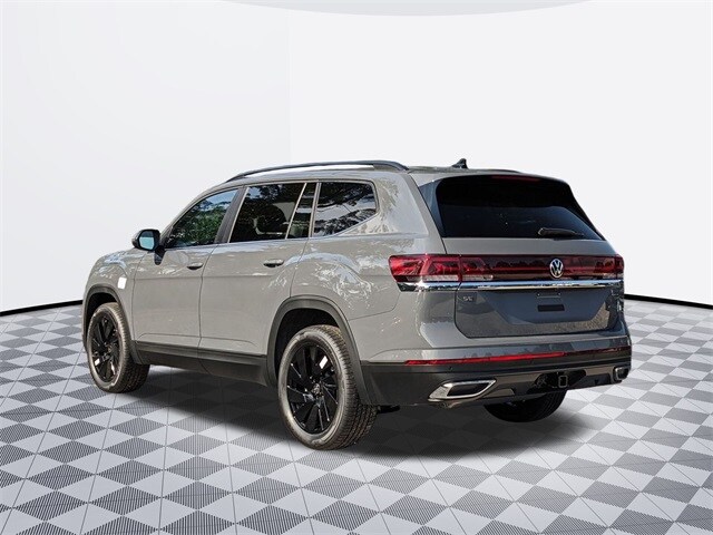 2026 Volkswagen Atlas SE Technology photo 3