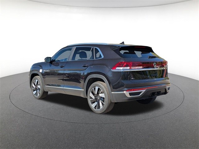 2026 Volkswagen Atlas Cross Sport SEL photo 2