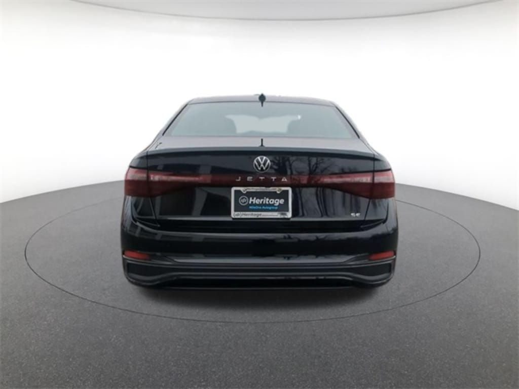 Used 2025 Volkswagen Jetta 1.5T SE Sedan