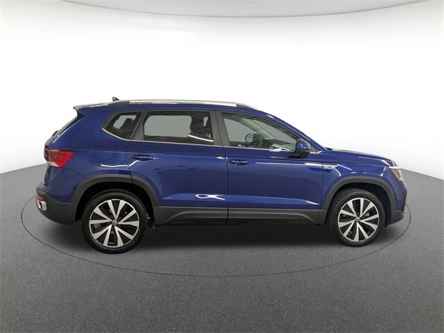 2022 Volkswagen Taos SE photo 4
