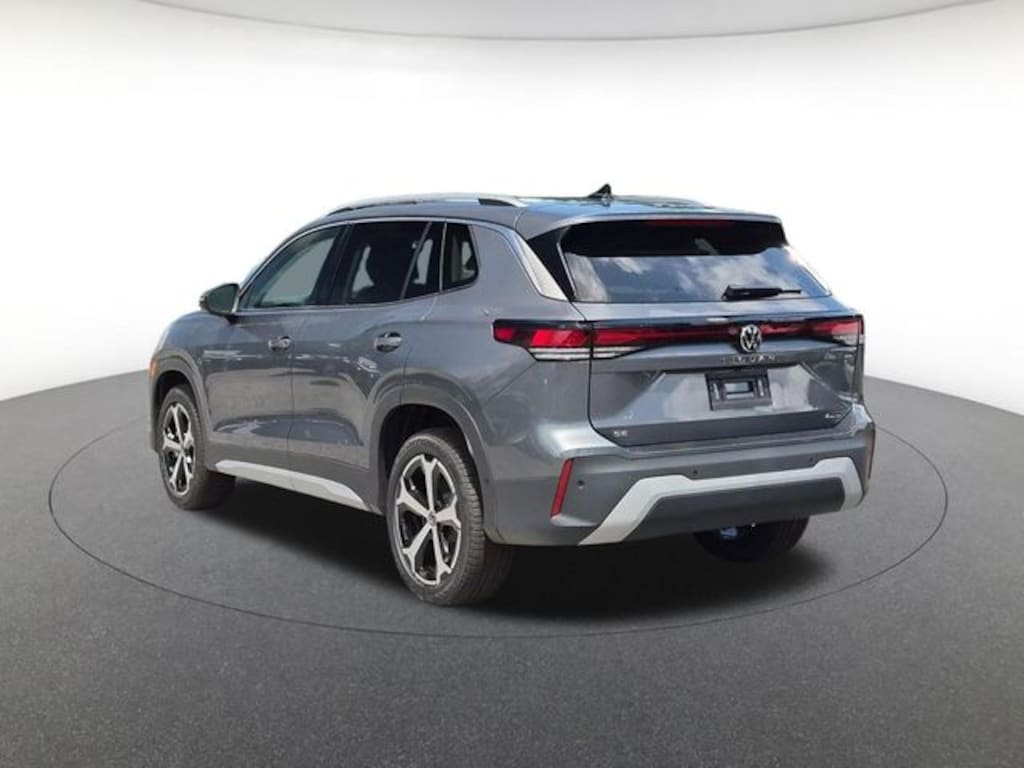 New 2026 Volkswagen Tiguan SE SUV