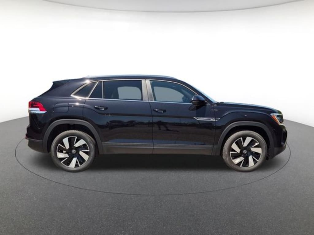 New 2026 Volkswagen Atlas Cross Sport SE w/Technology SUV