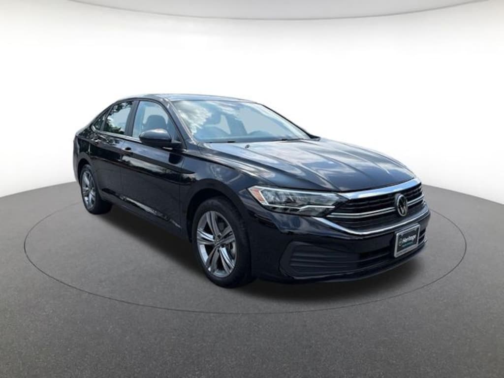Used 2024 Volkswagen Jetta 1.5T SE Sedan