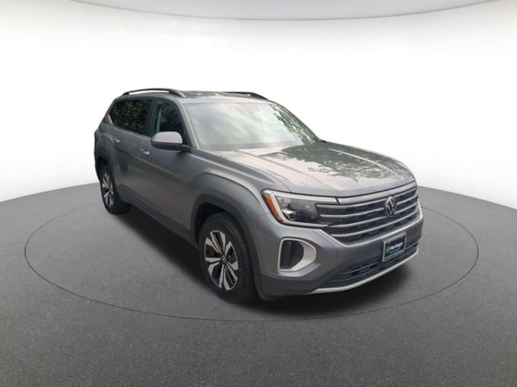 Used 2025 Volkswagen Atlas 2.0T SE SUV