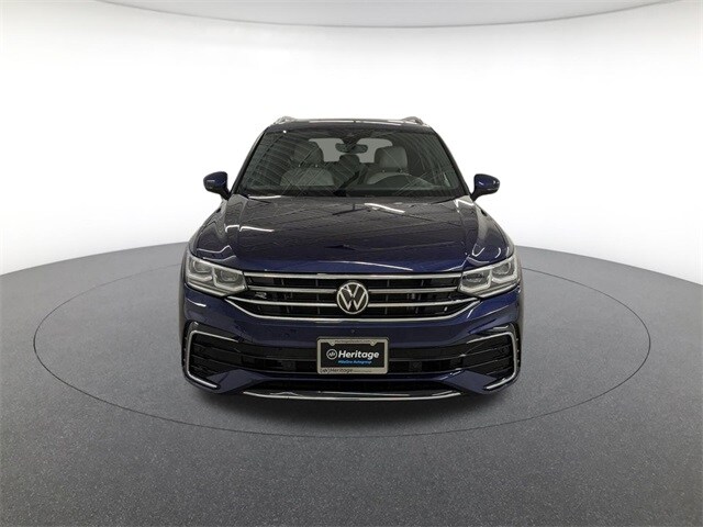 2022 Volkswagen Tiguan SEL Premium R-Line photo 2