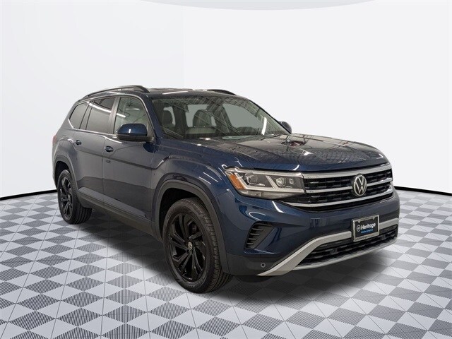 2022 Volkswagen Atlas SE Technology photo 2