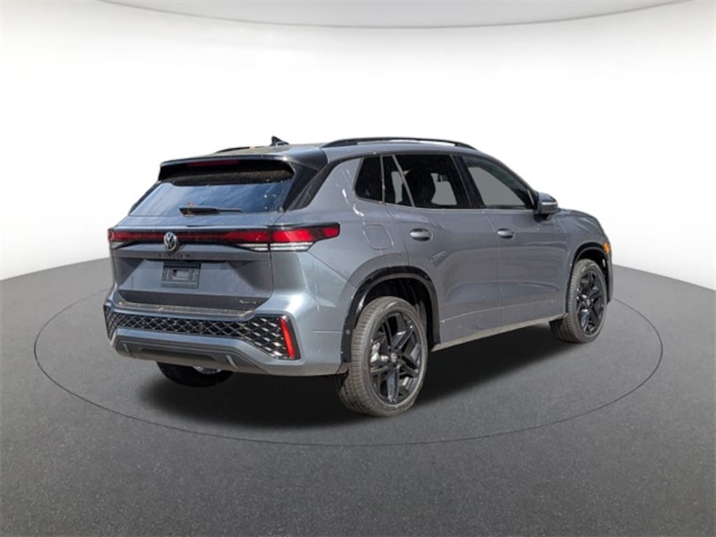 New 2025 Volkswagen Tiguan 2.0T SE R-Line Black SUV