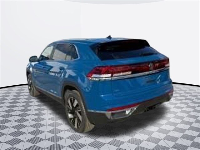 2025 Volkswagen Atlas Cross Sport SEL photo 3