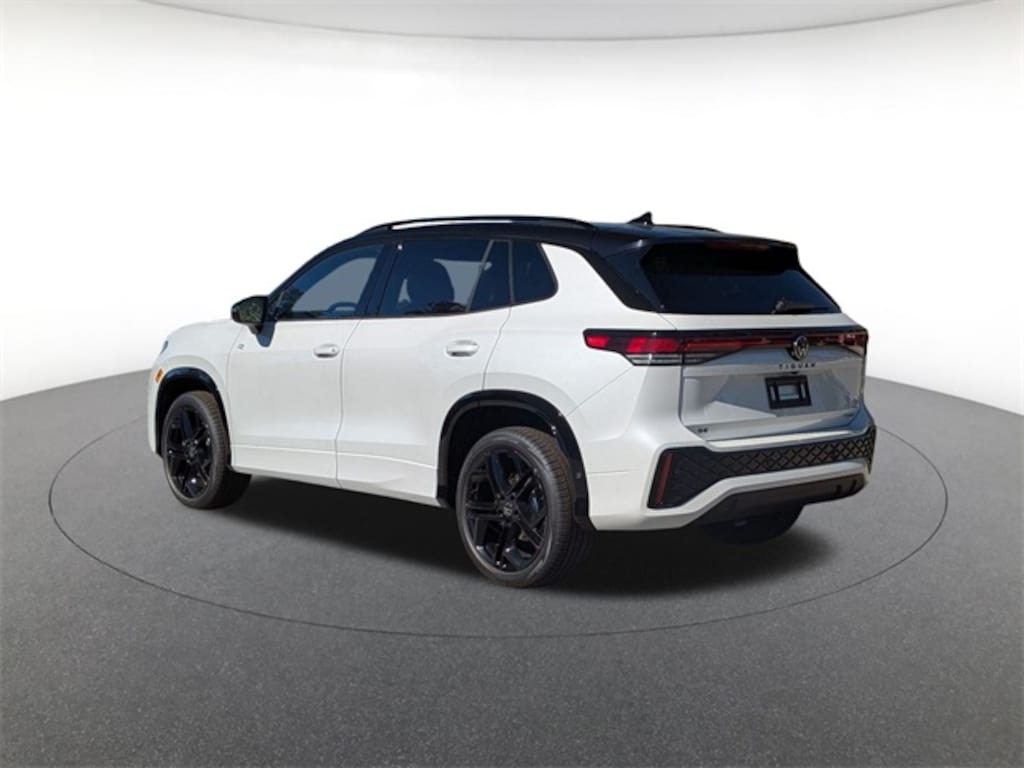 New 2025 Volkswagen Tiguan 2.0T SE R-Line Black SUV