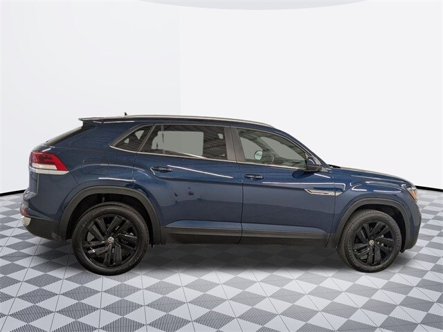 2022 Volkswagen Atlas Cross Sport V6 SE Technology photo 4