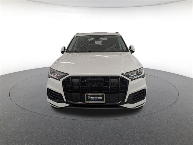 2022 Audi Q7 55 Premium Plus photo 2