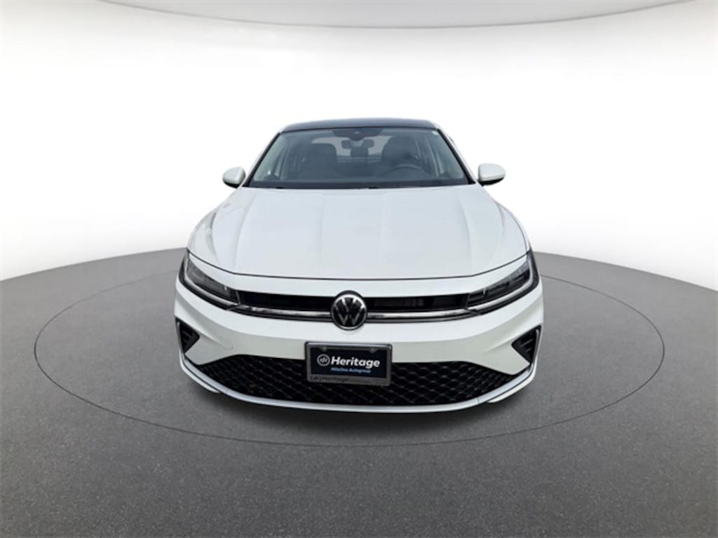 Used 2025 Volkswagen Jetta 1.5T SE Sedan