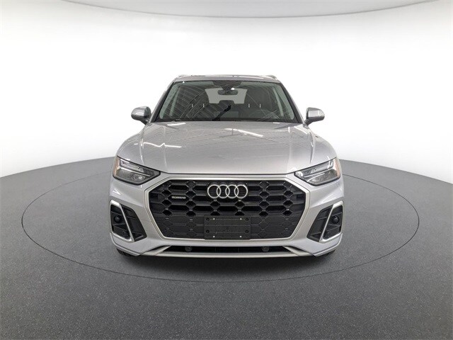 2022 Audi Q5 45 S line Premium photo 2