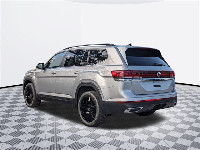 2026 Volkswagen Atlas SE Technology photo 3