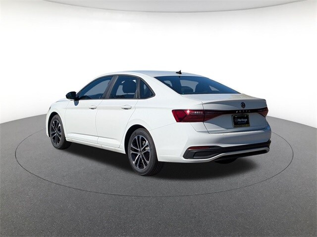 2026 Volkswagen Jetta 1.5T Sport photo 3