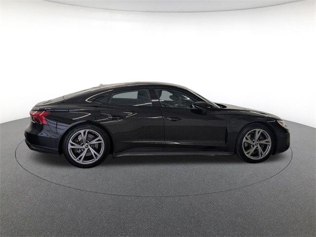 2023 Audi e-tron GT Premium Plus photo 4