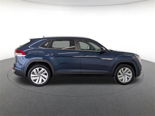 2022 Volkswagen Atlas Cross Sport SE Technology photo 4