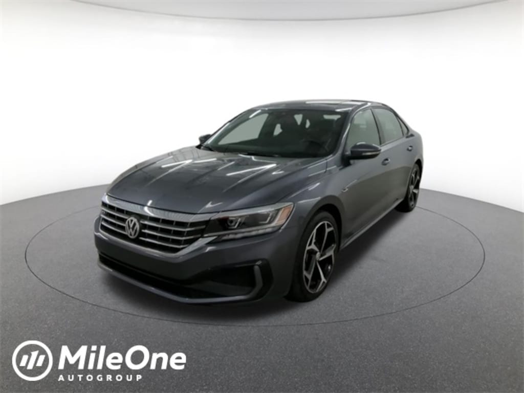Used 2022 Volkswagen Passat 2.0T R-Line Sedan