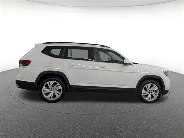 2022 Volkswagen Atlas V6 SE Technology photo 3