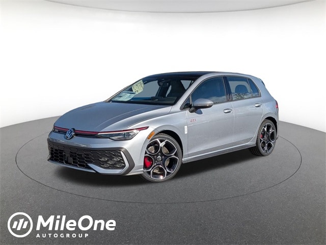 2025 Volkswagen Golf GTI Autobahn's photo