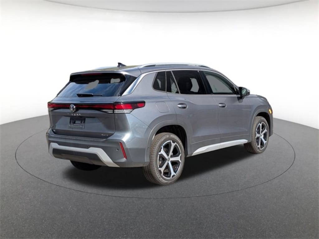 New 2025 Volkswagen Tiguan 2.0T SE SUV