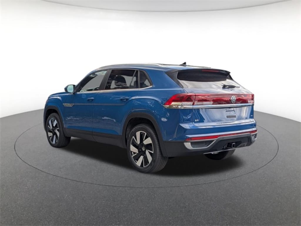 New 2026 Volkswagen Atlas Cross Sport 2.0T SE w/Technology SUV