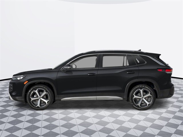 2025 Volkswagen Tiguan SE photo 2