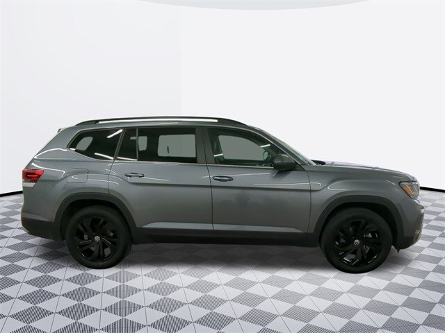 2023 Volkswagen Atlas V6 SE Technology photo 3