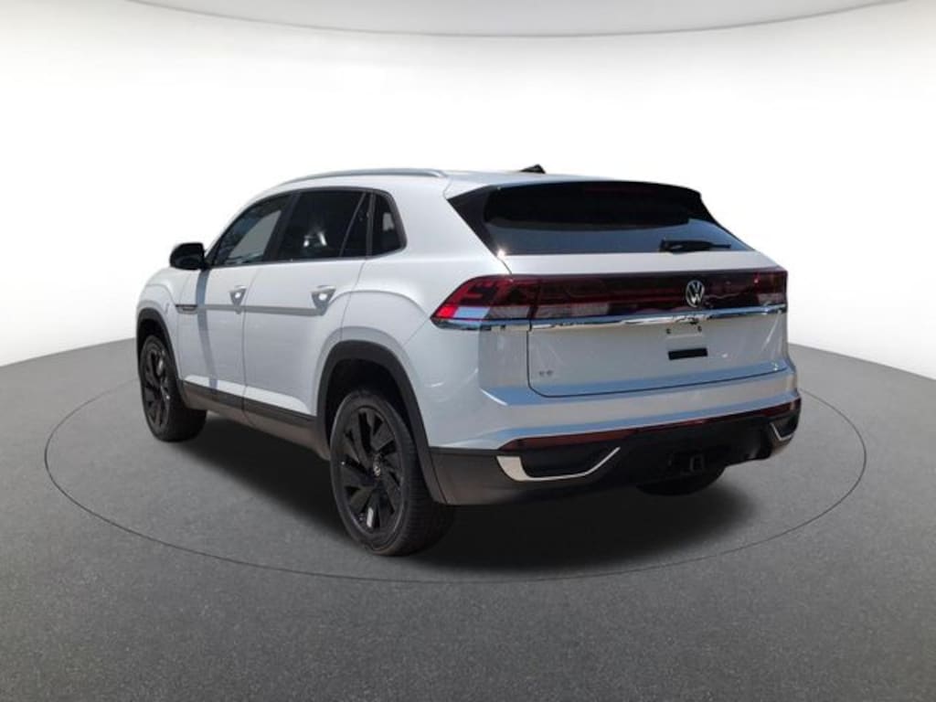 New 2026 Volkswagen Atlas Cross Sport 2.0T SE w/Technology SUV