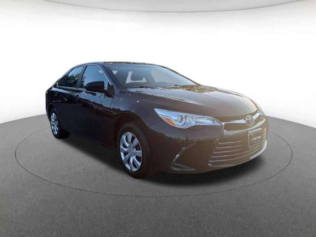 Used 2017 Toyota Camry LE Sedan