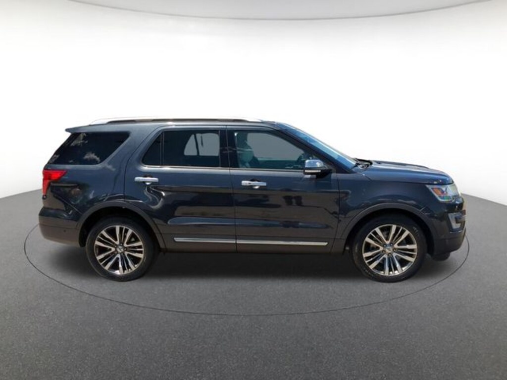 Used 2017 Ford Explorer Platinum SUV