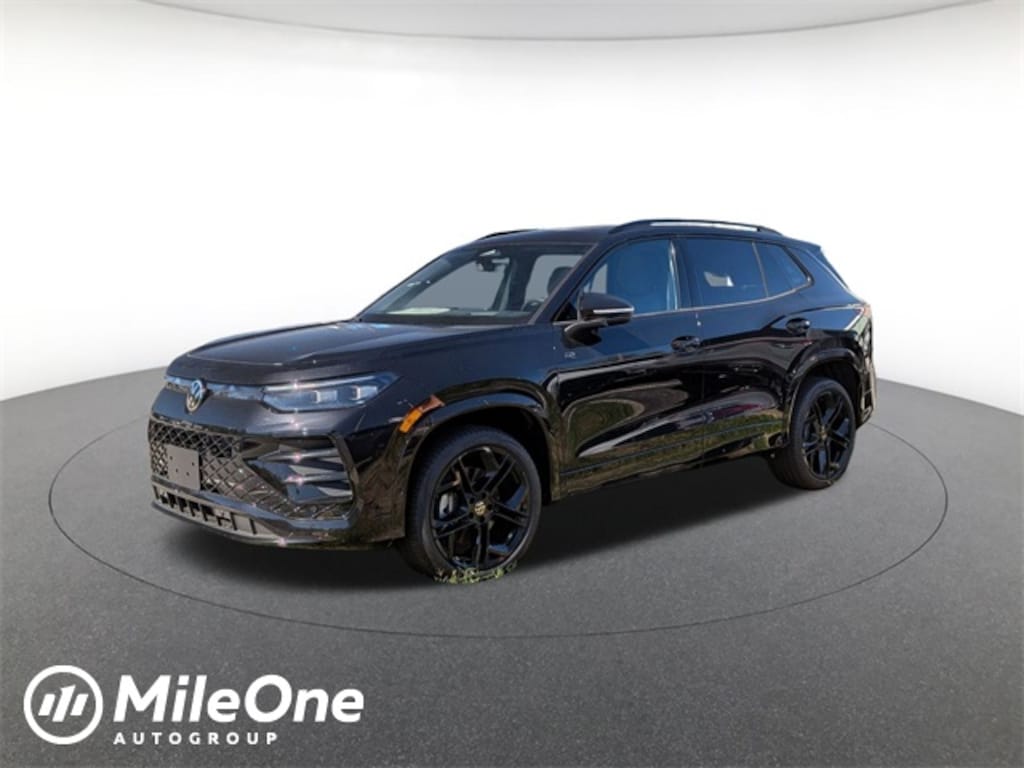 New 2025 Volkswagen Tiguan 2.0T SE R-Line Black SUV