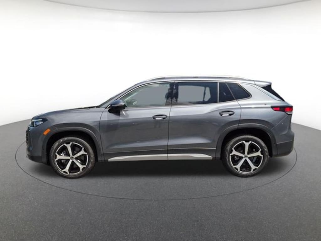 New 2026 Volkswagen Tiguan SE SUV